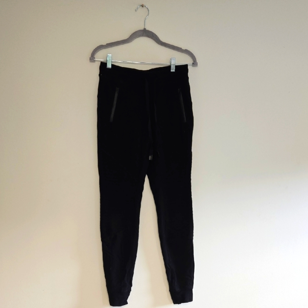 ALO Black Jogger Moto Leggings